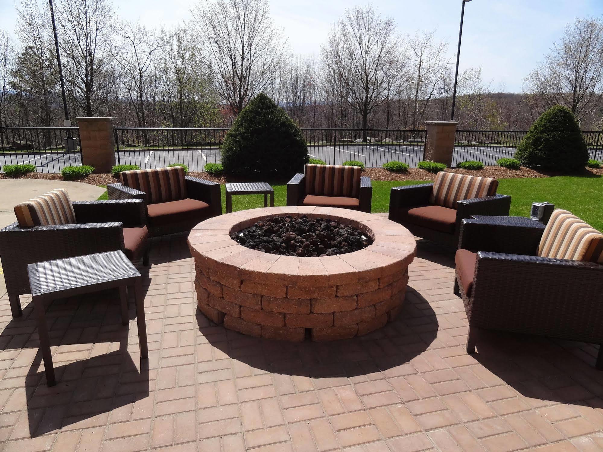 Hotel Courtyard By Marriott Scranton Montage Mountain Moosic Exterior foto